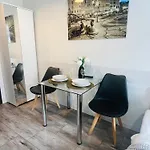- Ruska Centrum * Breslavia