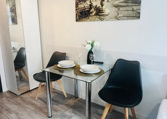 - Ruska Centrum * Vratislav